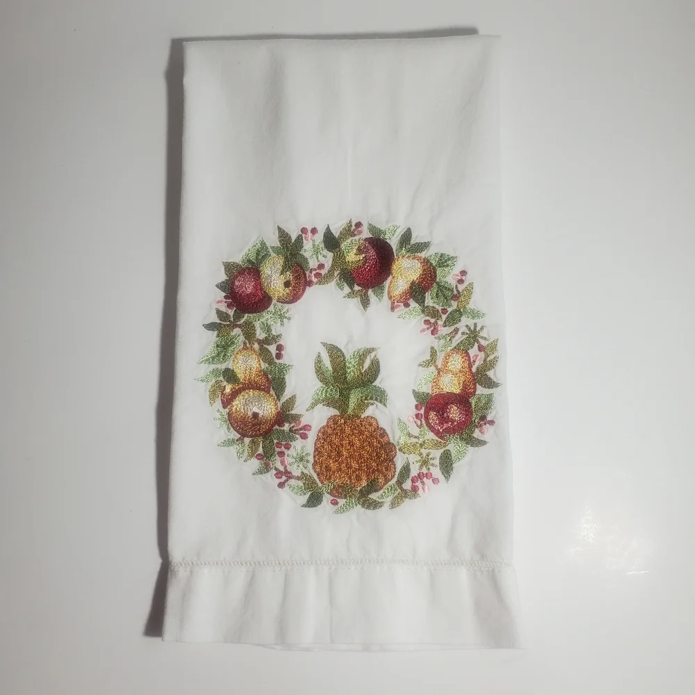 LOT of (11)  Vintage Embroidered Cocktail Napkins, Kitchen Towels & Tea Towels